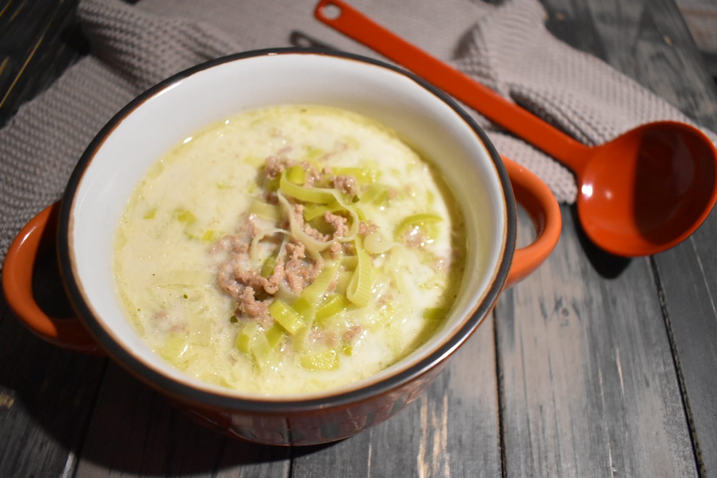 Lauch-Käse-Hack Suppe